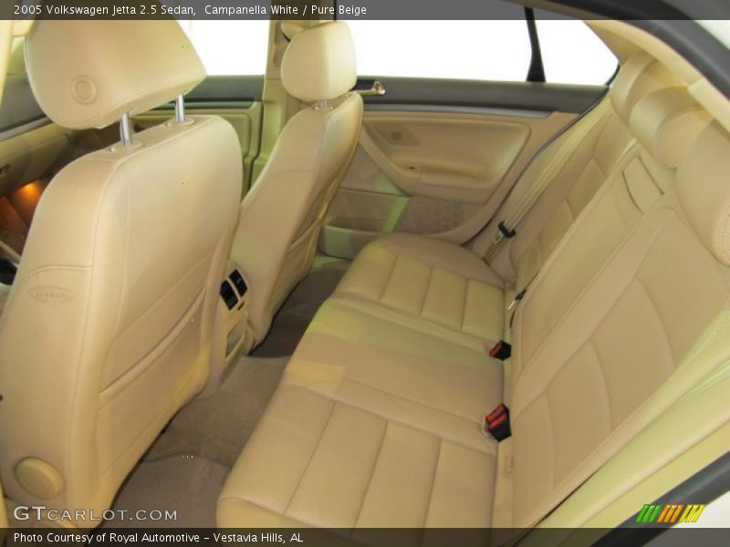 Campanella White / Pure Beige 2005 Volkswagen Jetta 2.5 Sedan