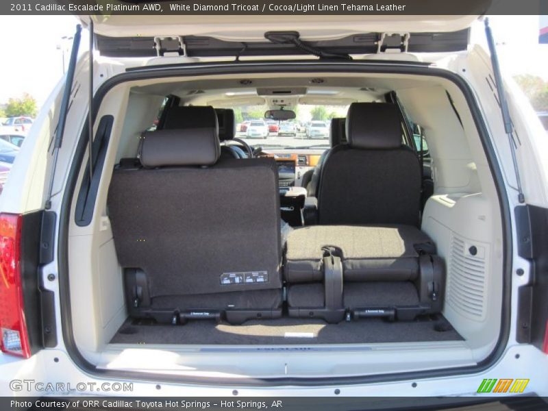 2011 Escalade Platinum AWD Trunk