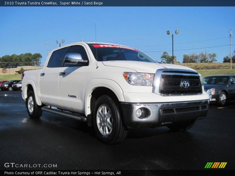 Super White / Sand Beige 2010 Toyota Tundra CrewMax