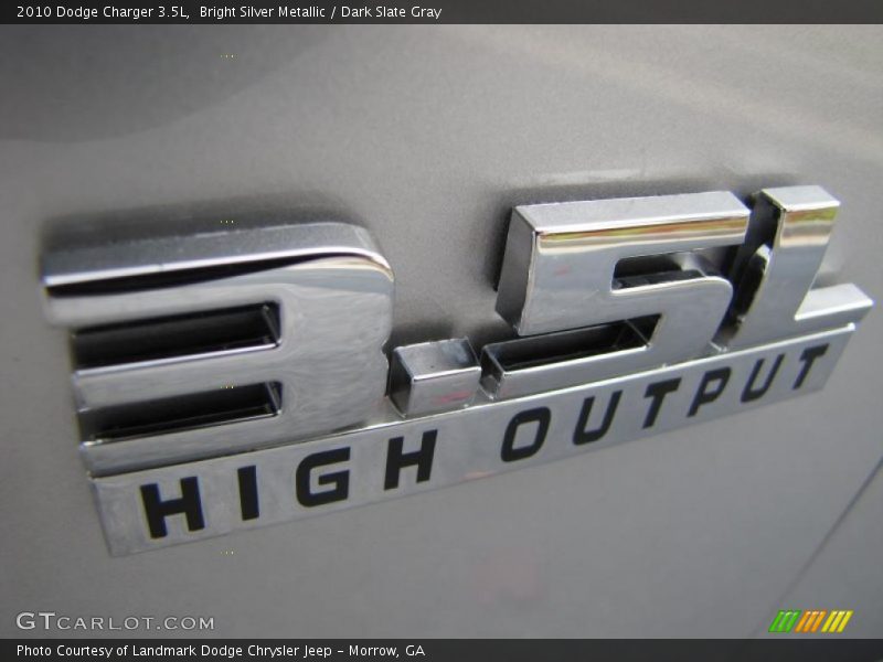 Bright Silver Metallic / Dark Slate Gray 2010 Dodge Charger 3.5L