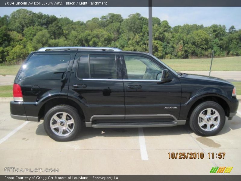 Black / Light Parchment 2004 Lincoln Aviator Luxury AWD