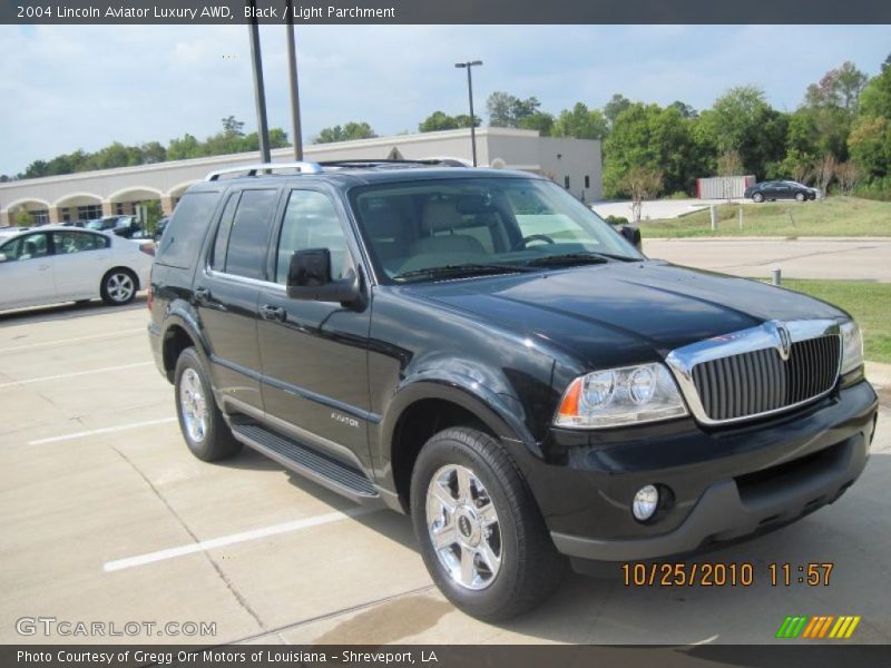 Black / Light Parchment 2004 Lincoln Aviator Luxury AWD