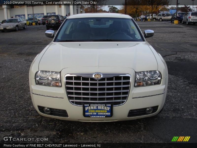 Cool Vanilla White / Dark Slate Gray 2010 Chrysler 300 Touring