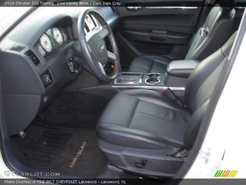 Cool Vanilla White / Dark Slate Gray 2010 Chrysler 300 Touring