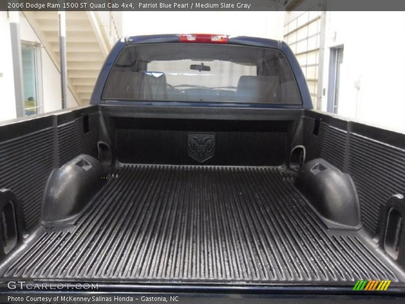 Patriot Blue Pearl / Medium Slate Gray 2006 Dodge Ram 1500 ST Quad Cab 4x4