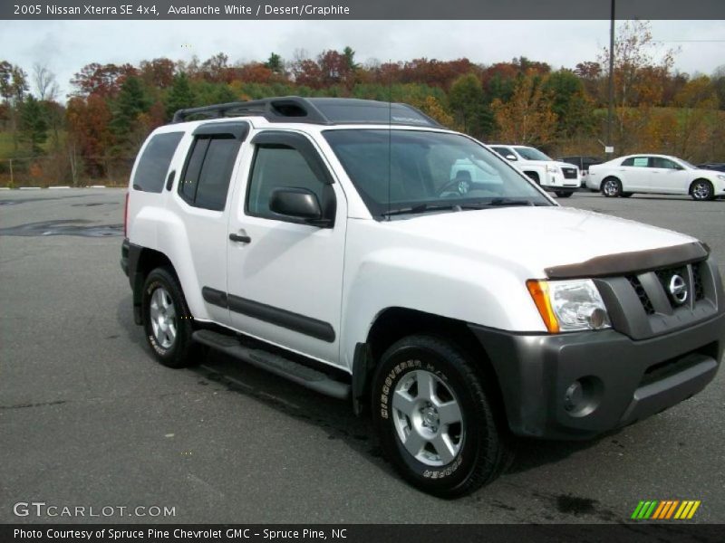 Avalanche White / Desert/Graphite 2005 Nissan Xterra SE 4x4