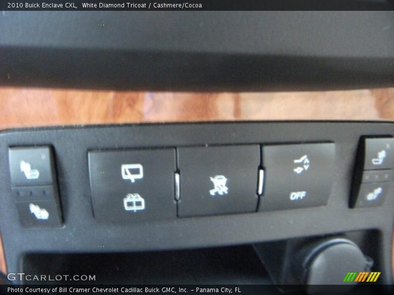 White Diamond Tricoat / Cashmere/Cocoa 2010 Buick Enclave CXL