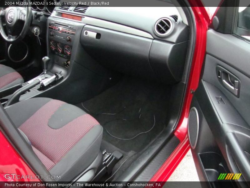 Velocity Red / Black/Red 2004 Mazda MAZDA3 s Sedan