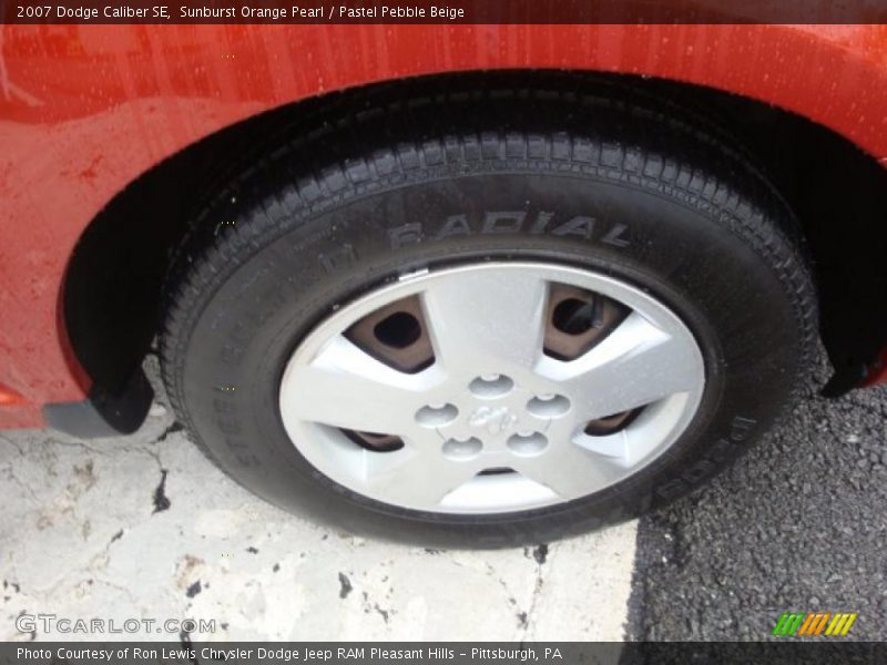 Sunburst Orange Pearl / Pastel Pebble Beige 2007 Dodge Caliber SE