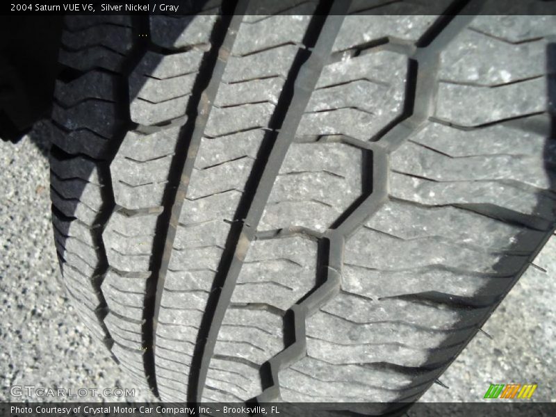Silver Nickel / Gray 2004 Saturn VUE V6