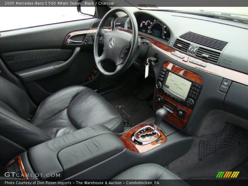 Dashboard of 2005 S 500 4Matic Sedan