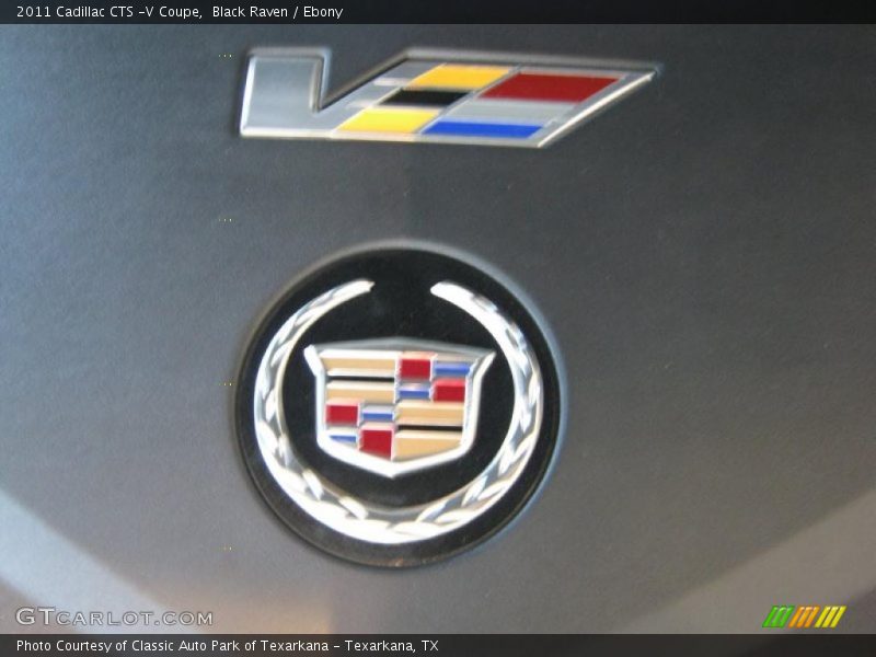  2011 CTS -V Coupe Logo