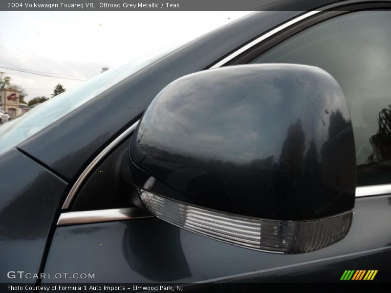 Offroad Grey Metallic / Teak 2004 Volkswagen Touareg V8