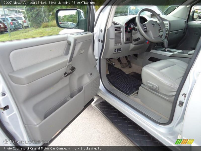  2007 Armada LE 4x4 Steel/Titanium Interior