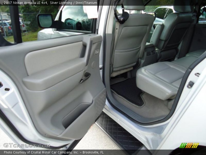  2007 Armada LE 4x4 Steel/Titanium Interior