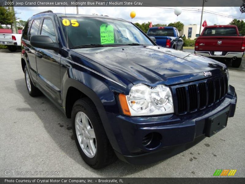 Midnight Blue Pearl / Medium Slate Gray 2005 Jeep Grand Cherokee Laredo