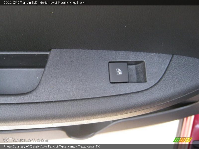 Merlot Jewel Metallic / Jet Black 2011 GMC Terrain SLE