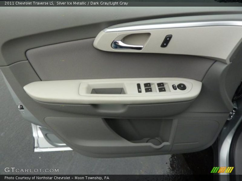 Door Panel of 2011 Traverse LS