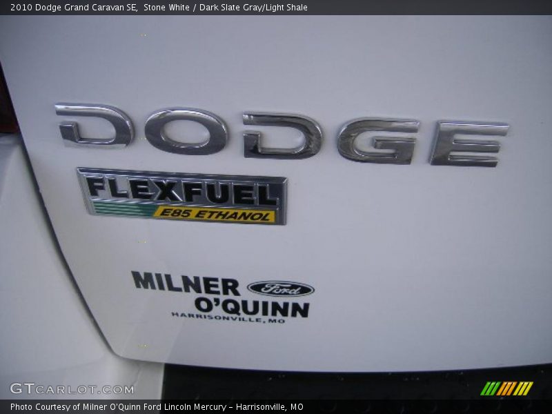 Stone White / Dark Slate Gray/Light Shale 2010 Dodge Grand Caravan SE