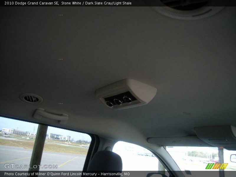Stone White / Dark Slate Gray/Light Shale 2010 Dodge Grand Caravan SE