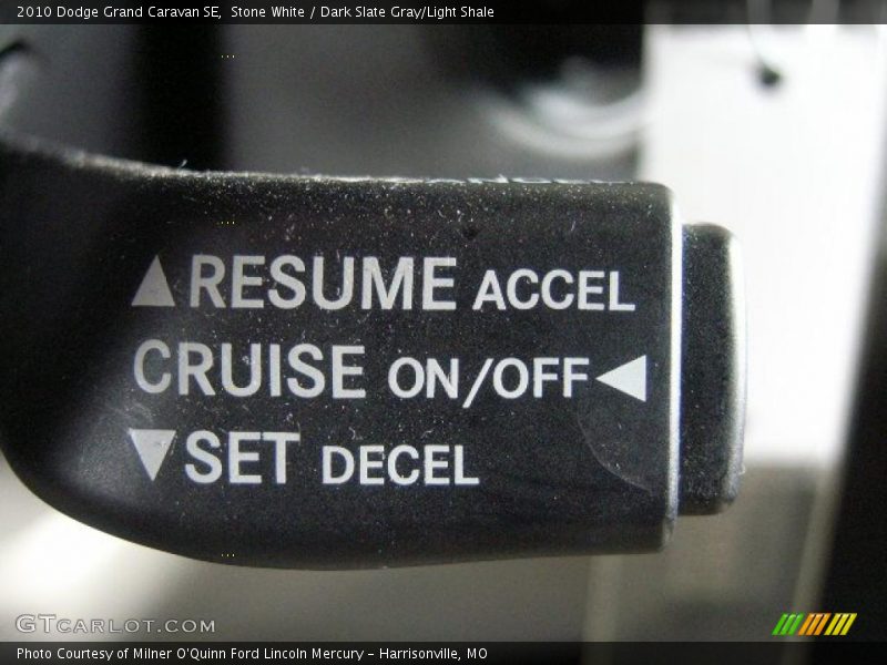 Stone White / Dark Slate Gray/Light Shale 2010 Dodge Grand Caravan SE