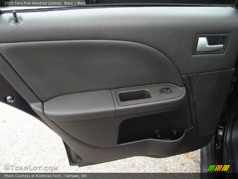 Door Panel of 2005 Five Hundred Limited