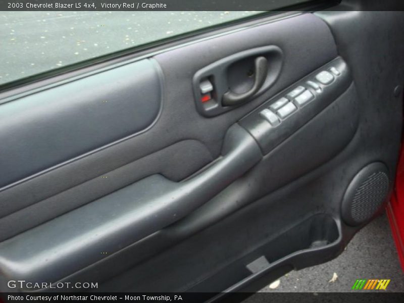 Victory Red / Graphite 2003 Chevrolet Blazer LS 4x4