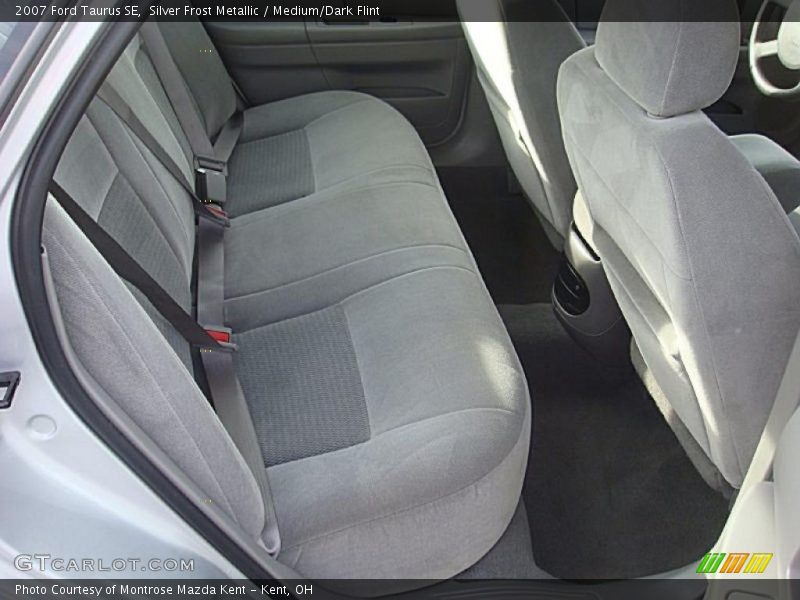 Silver Frost Metallic / Medium/Dark Flint 2007 Ford Taurus SE