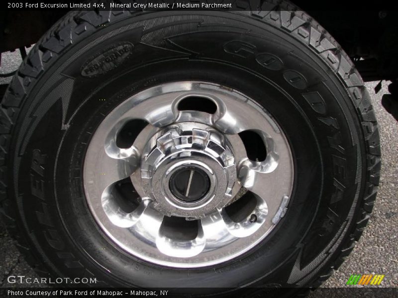  2003 Excursion Limited 4x4 Wheel