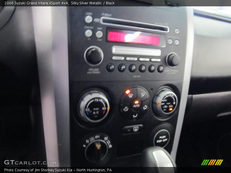 Silky Silver Metallic / Black 2006 Suzuki Grand Vitara XSport 4x4