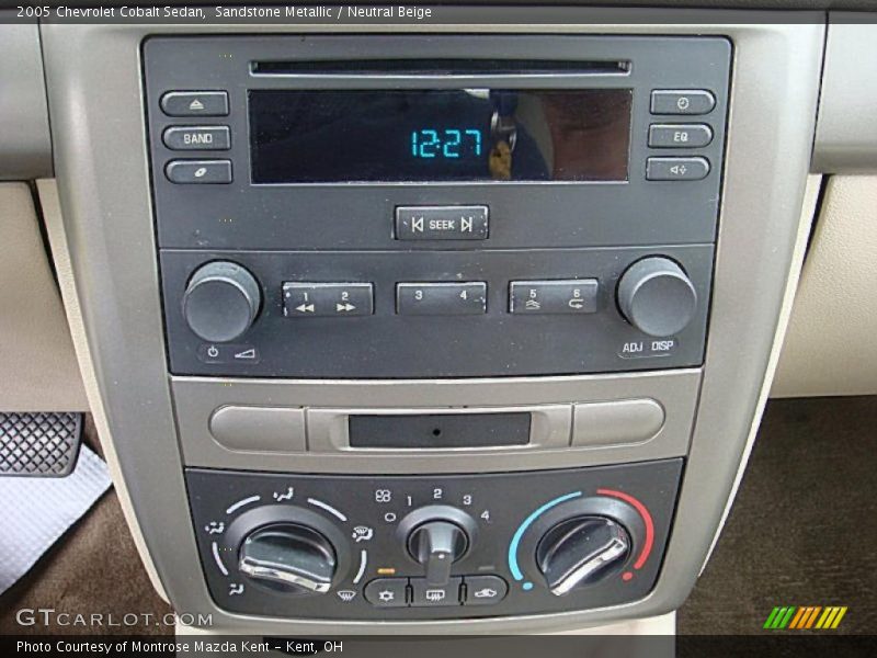 Sandstone Metallic / Neutral Beige 2005 Chevrolet Cobalt Sedan