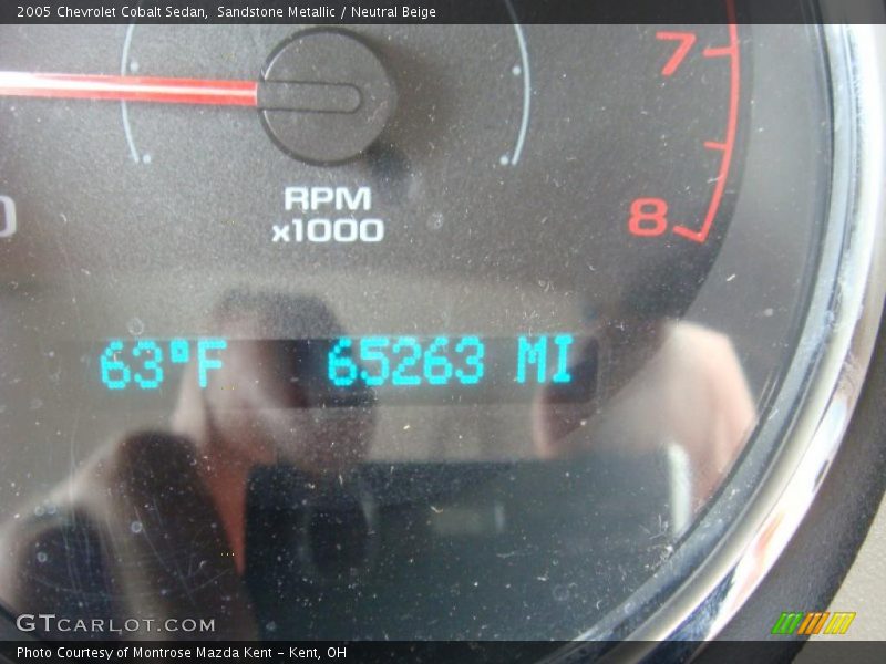 Sandstone Metallic / Neutral Beige 2005 Chevrolet Cobalt Sedan
