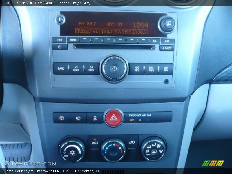 Controls of 2010 VUE XR V6 AWD
