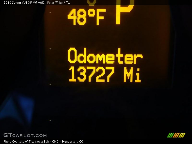 Polar White / Tan 2010 Saturn VUE XR V6 AWD