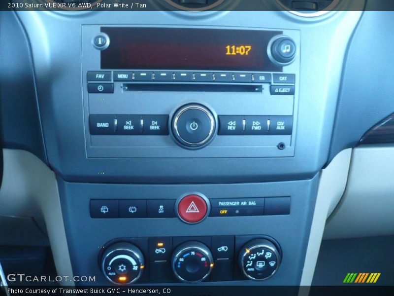 Polar White / Tan 2010 Saturn VUE XR V6 AWD