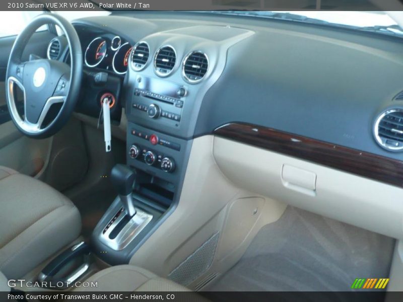  2010 VUE XR V6 AWD Tan Interior