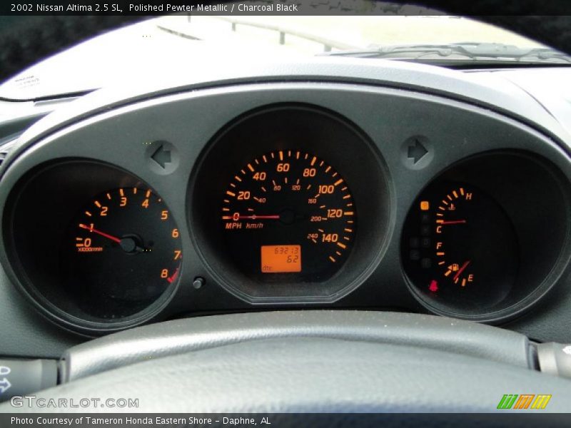 Polished Pewter Metallic / Charcoal Black 2002 Nissan Altima 2.5 SL