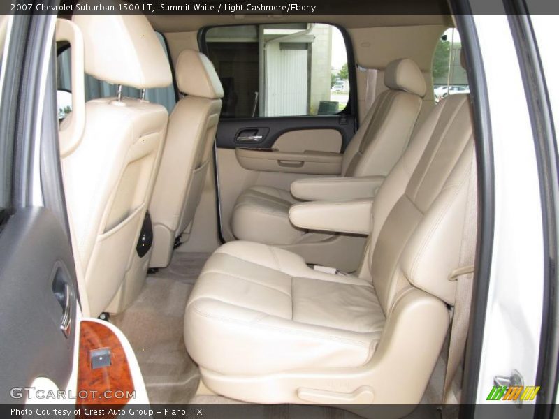 2007 Suburban 1500 LT Light Cashmere/Ebony Interior