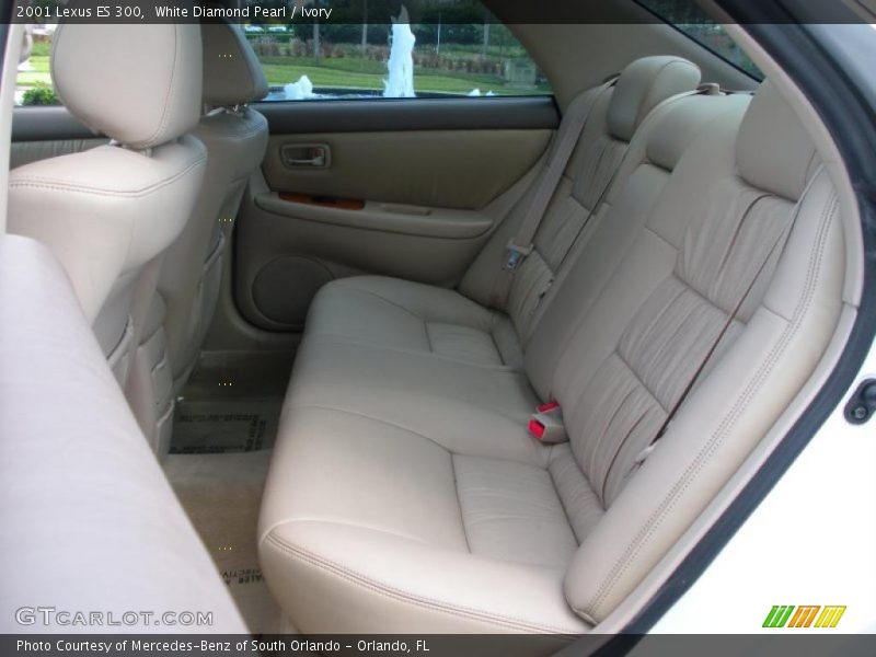 White Diamond Pearl / Ivory 2001 Lexus ES 300