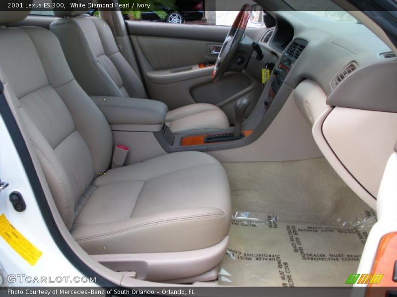  2001 ES 300 Ivory Interior