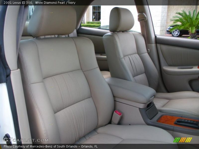  2001 ES 300 Ivory Interior