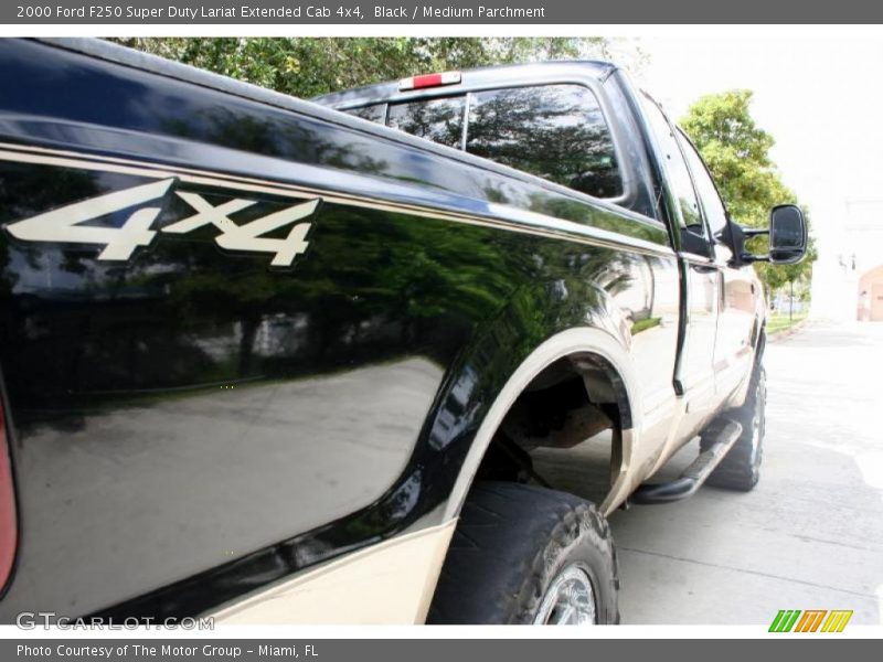 Black / Medium Parchment 2000 Ford F250 Super Duty Lariat Extended Cab 4x4