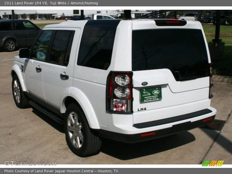 Fuji White / Almond/Nutmeg 2011 Land Rover LR4 V8