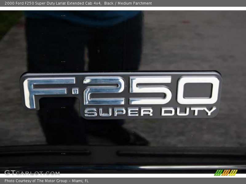  2000 F250 Super Duty Lariat Extended Cab 4x4 Logo