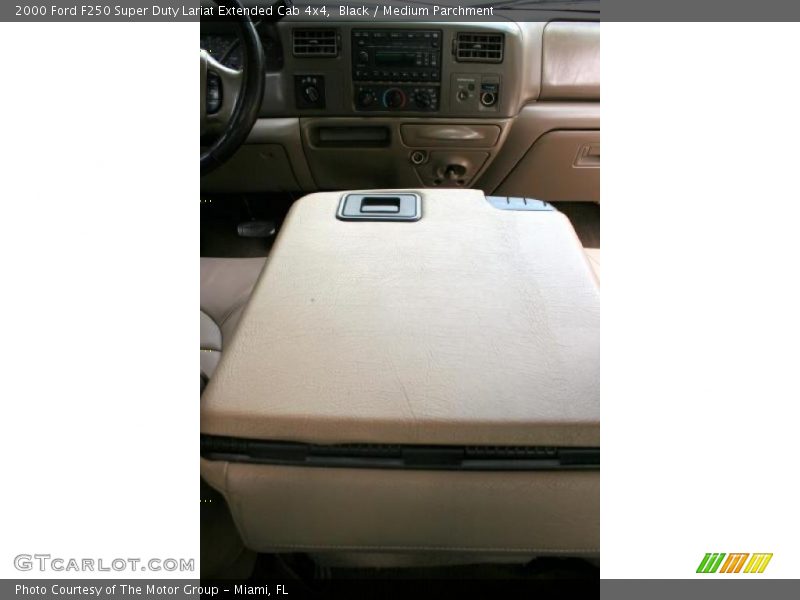 Black / Medium Parchment 2000 Ford F250 Super Duty Lariat Extended Cab 4x4