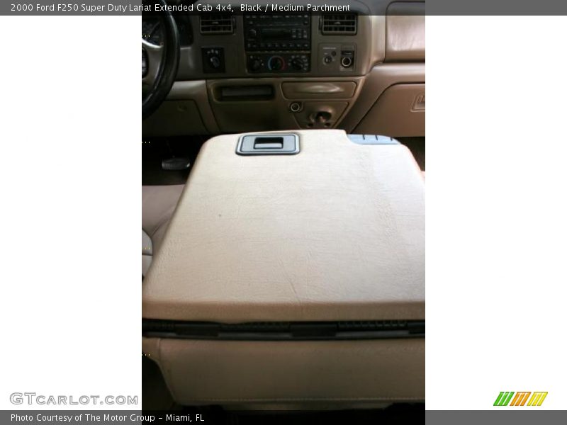 Black / Medium Parchment 2000 Ford F250 Super Duty Lariat Extended Cab 4x4