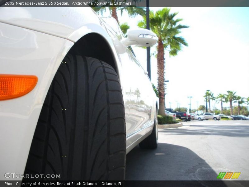 Arctic White / Savanna/Cashmere 2009 Mercedes-Benz S 550 Sedan