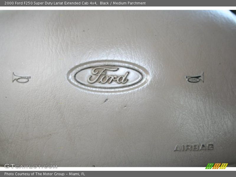 Black / Medium Parchment 2000 Ford F250 Super Duty Lariat Extended Cab 4x4