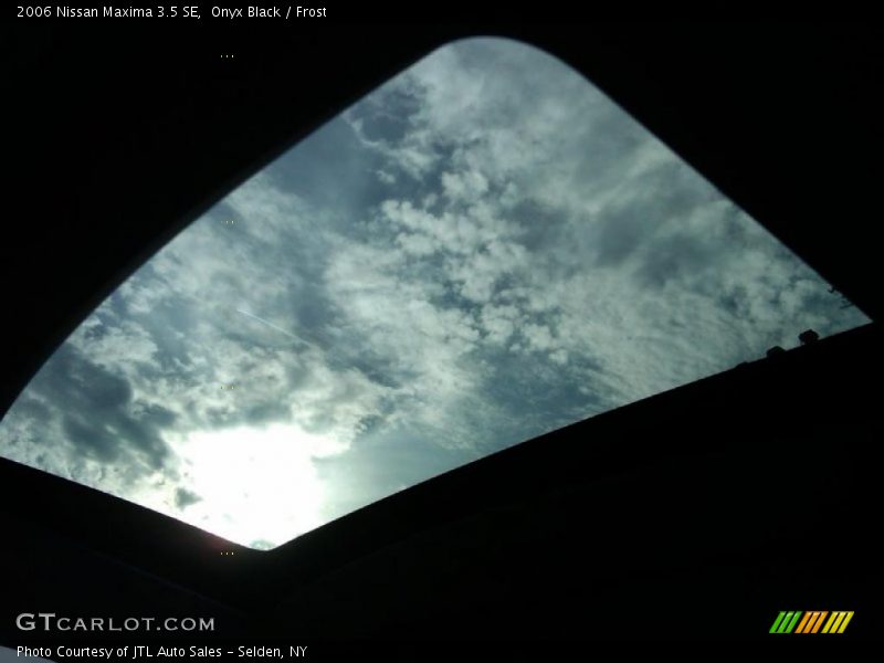 Onyx Black / Frost 2006 Nissan Maxima 3.5 SE