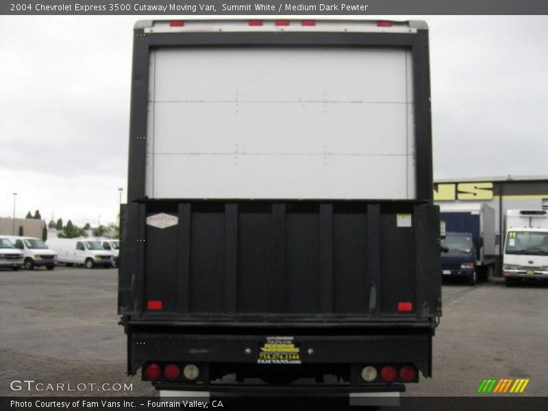 Summit White / Medium Dark Pewter 2004 Chevrolet Express 3500 Cutaway Moving Van